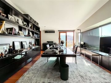 Departamento en venta de 6 dorm. en Vitacura