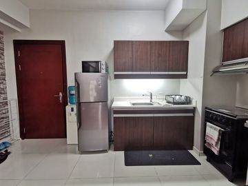 A0173 - Furnished 1 Bedroom Loft for Rent in Eton Residences near Greenbelt, Landmark, Glorietta