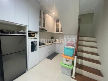 Rumah Luas dan Murah Berikut Furnished Puri Gardena