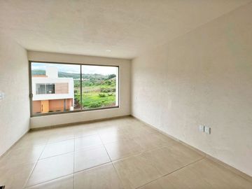 CASA NUEVA EN CAÑADAS DEL BOSQUE TRES MARÍAS