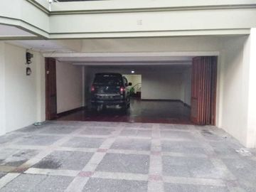 RUMAH MEWAH DI GERLONG GEGERKALONG SETIABUDI BANDUNG