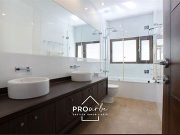 Casa en Venta en Nocedal/ Monseñor Edwards