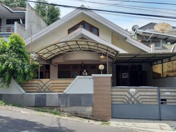 Rumah Bagus Siap Huni di Bukit Sari, Ngesrep, Banyumanik. Dekat UNDIP Tembalang