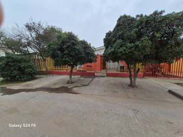 Vendo bonita casa 4D 2B ampliada Villa España AV LA FLORIDA