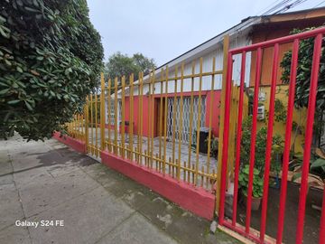 Vendo bonita casa 4D 2B ampliada Villa España AV LA FLORIDA