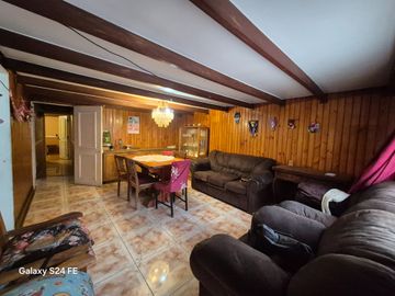 Vendo bonita casa 4D 2B ampliada Villa España AV LA FLORIDA