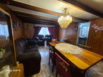 Vendo bonita casa 4D 2B ampliada Villa España AV LA FLORIDA