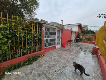 Vendo bonita casa 4D 2B ampliada Villa España AV LA FLORIDA