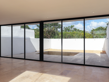 Venta de casa en Privada Residencial, Conkal, Yucatán