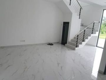 Rumah CLUSTER SUVADIVA GRAND ISLAND BARU GRESS