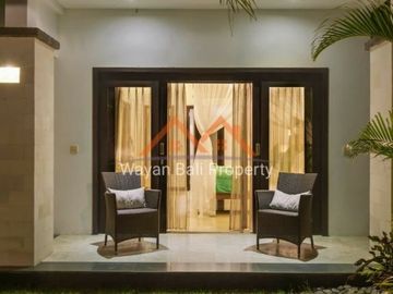 Villa Pinggir Pantai Nusa Dua Bali
