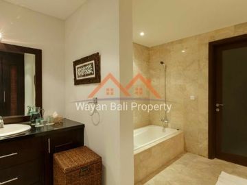 Villa Pinggir Pantai Nusa Dua Bali