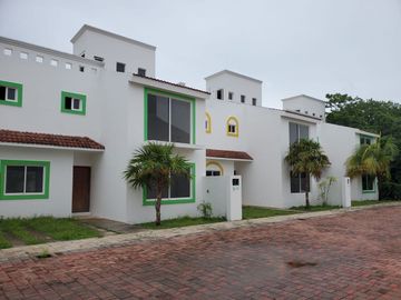 VENTA VILLA TOPACIO #31