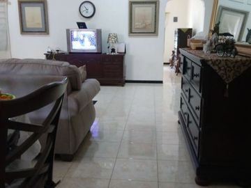 RUMAH CANTIK HARGA MURAH SEMI FURNISHED DEKAT KAMPUS TERNAMA DI JOGJA