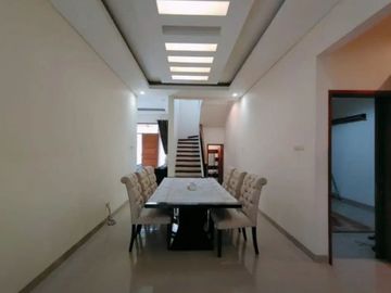 Rumah Mewah Luxury Kawasan Perum Elite Taman Palagan Asri Utara Hotel HYATT