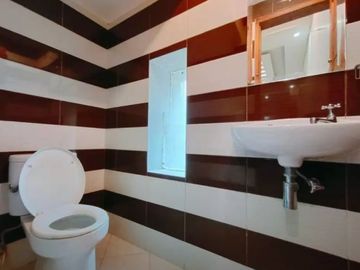 Rumah Mewah Luxury Kawasan Perum Elite Taman Palagan Asri Utara Hotel HYATT