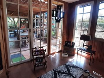 Casa en venta de 5 dorm. en Calera de Tango