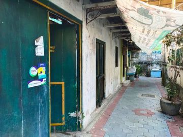 Rumah dalam kraton dekat wisata taman sari kota yogyakarta