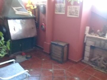 Casa PH en venta en Piñeyro