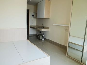 Disewakan B Residence Apartement Tower Rose Studio Tower Rose Furnished Lantai Bawah