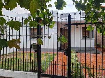 Casa en venta en Bernal Centro