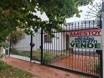 Casa en venta en Bernal Centro