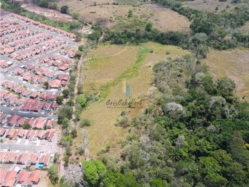VENDO TERRENO EN LA CHORRERA  44,219M2