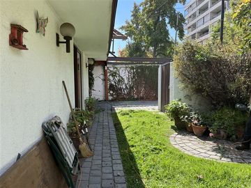 Casa en venta de 5 dorm. en Las Condes