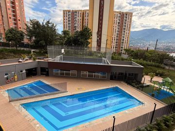apartamento en arriendo en las flores. Cod A218020
