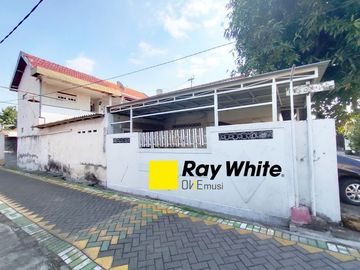 Rumah Hoek Jl. Asembagus III/1, Surabaya