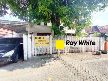 Rumah Hoek Jl. Asembagus III/1, Surabaya