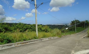 212 Sqm Overlooking Lot for Sale in Vista Grande Talisay Cebu City nearest to the Clubhouse