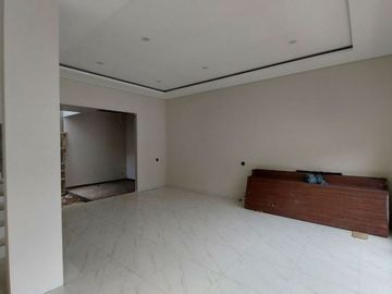 Rumah Baru Moderen Di Pondok Hijau Setiabudi Dekat Exit Tol Pasteur, Maranatha