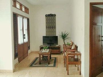 Rumah Cantik dan Strategis di Daerah Gegerkalong-Setiabudi
