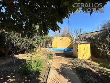 Casa en venta de 2 dorm. en Limache