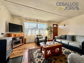 Casa en venta de 2 dorm. en Limache