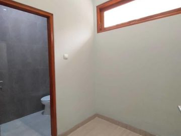 Rumah Mewah Modern dalam perumahan jakal km 7.5
