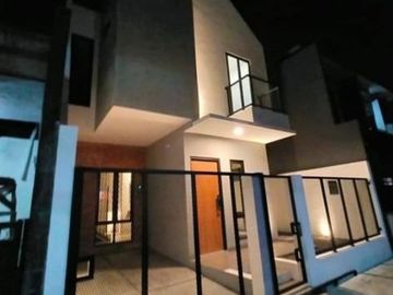 Rumah Baru Siap Huni Modern Industrial Di Ciwastra Bandung
