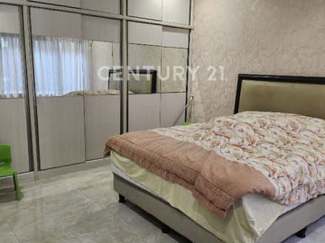 Rumah Mewah 2 Lantai Siap Huni Lokasi Strategis Di Grand Wisata