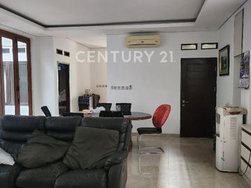 Rumah Mewah 2 Lantai Siap Huni Lokasi Strategis Di Grand Wisata