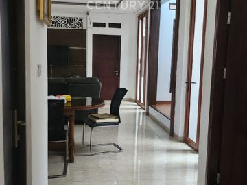 Rumah Mewah 2 Lantai Siap Huni Lokasi Strategis Di Grand Wisata