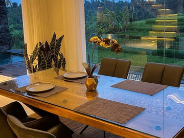 VILLA VIEW SAWAH DAN GUNUNG DEKAT PUSAT UBUD DI ABIANSEMAL BADUNG