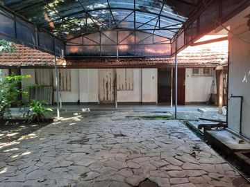 Rumah Pusat Kota Jalan Opak, Ex Kantor Konjen usa