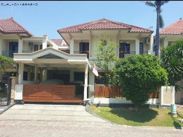 Rumah Pakuwon City Villa Riviera STRATEGIS SIAP HUNI