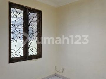 Rumah Bagus Atap Sudah Baja Ringan 6X20 Citra Garden 2