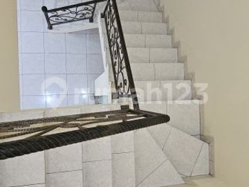 Rumah Bagus Atap Sudah Baja Ringan 6X20 Citra Garden 2