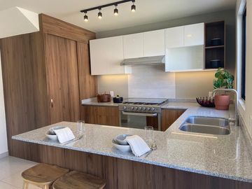 SE VENDE CASA EN LEÓN