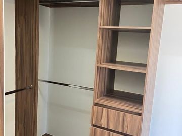 SE VENDE CASA EN LEÓN