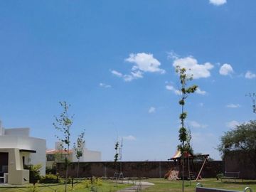 SE VENDE CASA EN LEÓN
