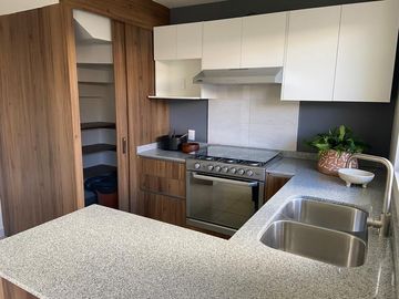 SE VENDE CASA EN LEÓN